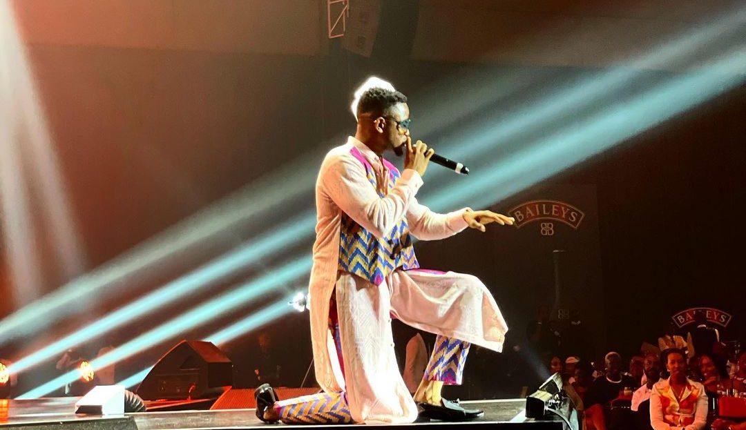Weasel Unhappy with International Artistes who perform their songs without consent